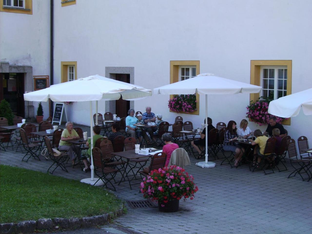 Tagungshaus Im Kloster Neresheim Hotell Exteriör bild