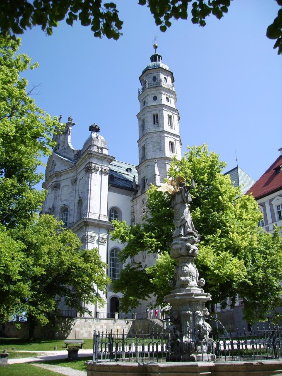 Tagungshaus Im Kloster Neresheim Hotell Exteriör bild